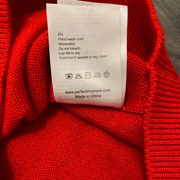 Perfect Moment Ski Sweater Red Size M - Picture 8 of 8